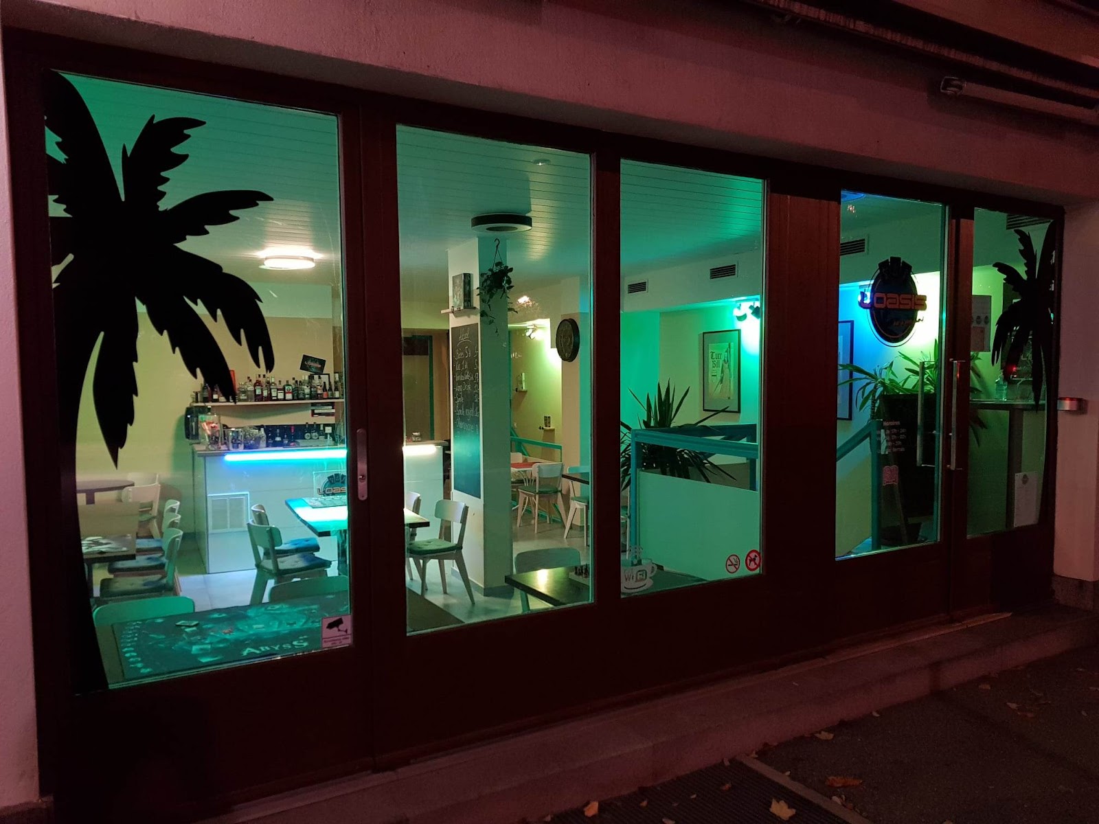 L'Oasis Bar