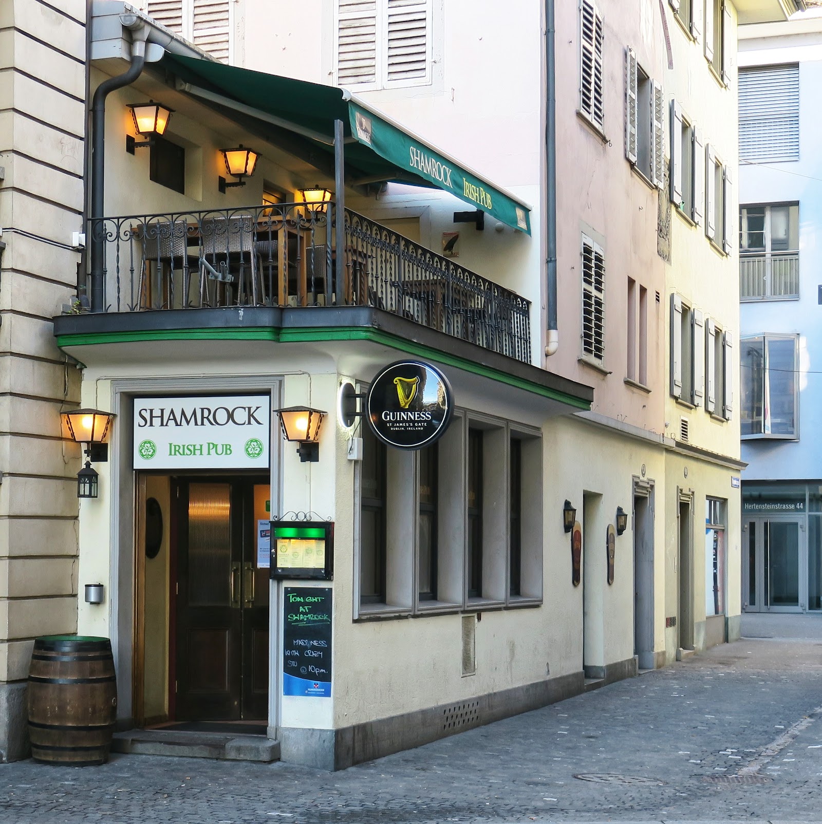 Shamrock Irish Pub